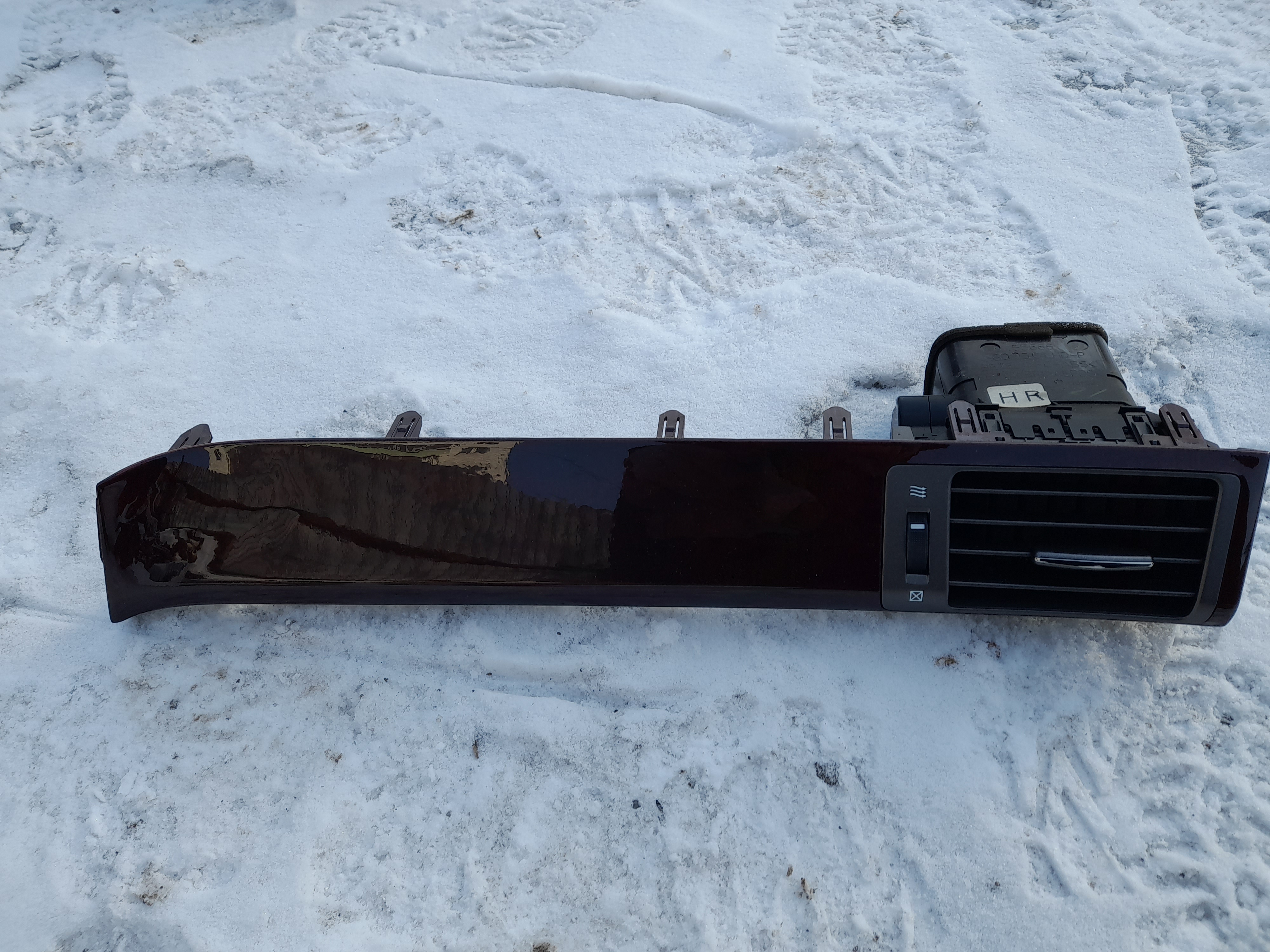 Воздуховод салона Лексус LX570 2008-2011,правый