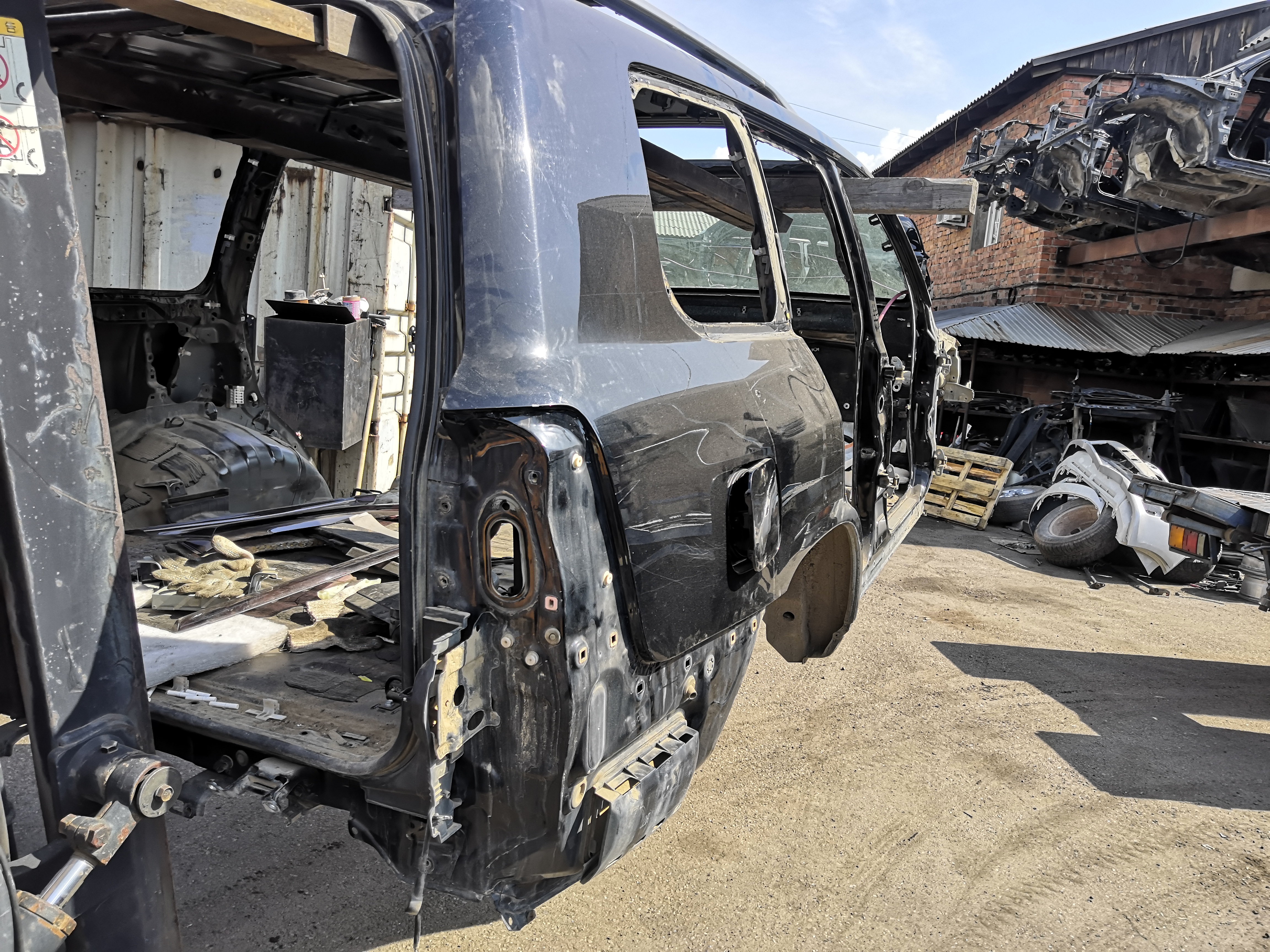 Кузов Лексус LX570 2008-2011 черный 202